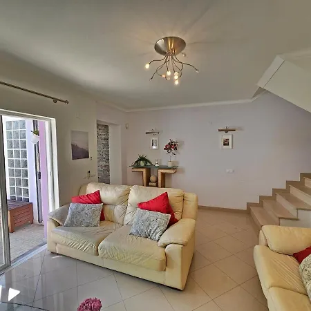 Marina Pearl Holiday home